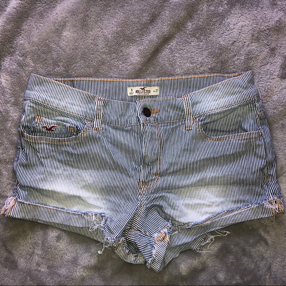 Hollister mid-rise shorts